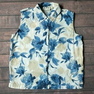 ☀️3/$12☀️ Victoria Jones | Button Down Blouse